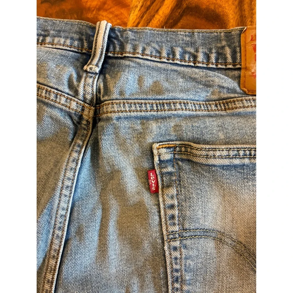 Levis 541 Athletic Taper‎ Jeans Mens 36x32 Light Wash Distressed Blue Denim 3423